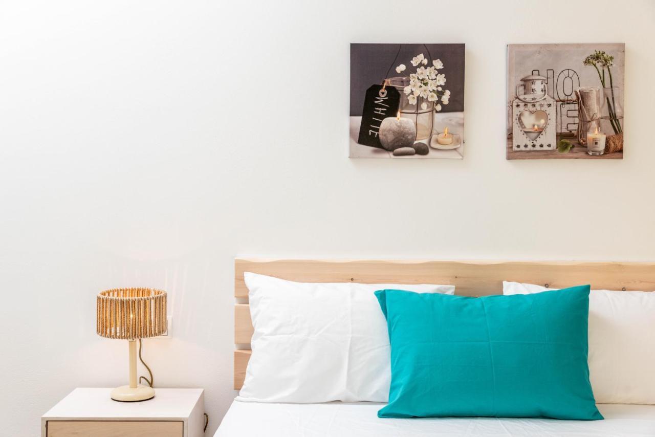 Efkosmias Apartments Pitsidia Bagian luar foto
