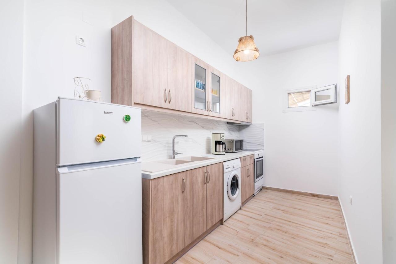 Efkosmias Apartments Pitsidia Bagian luar foto