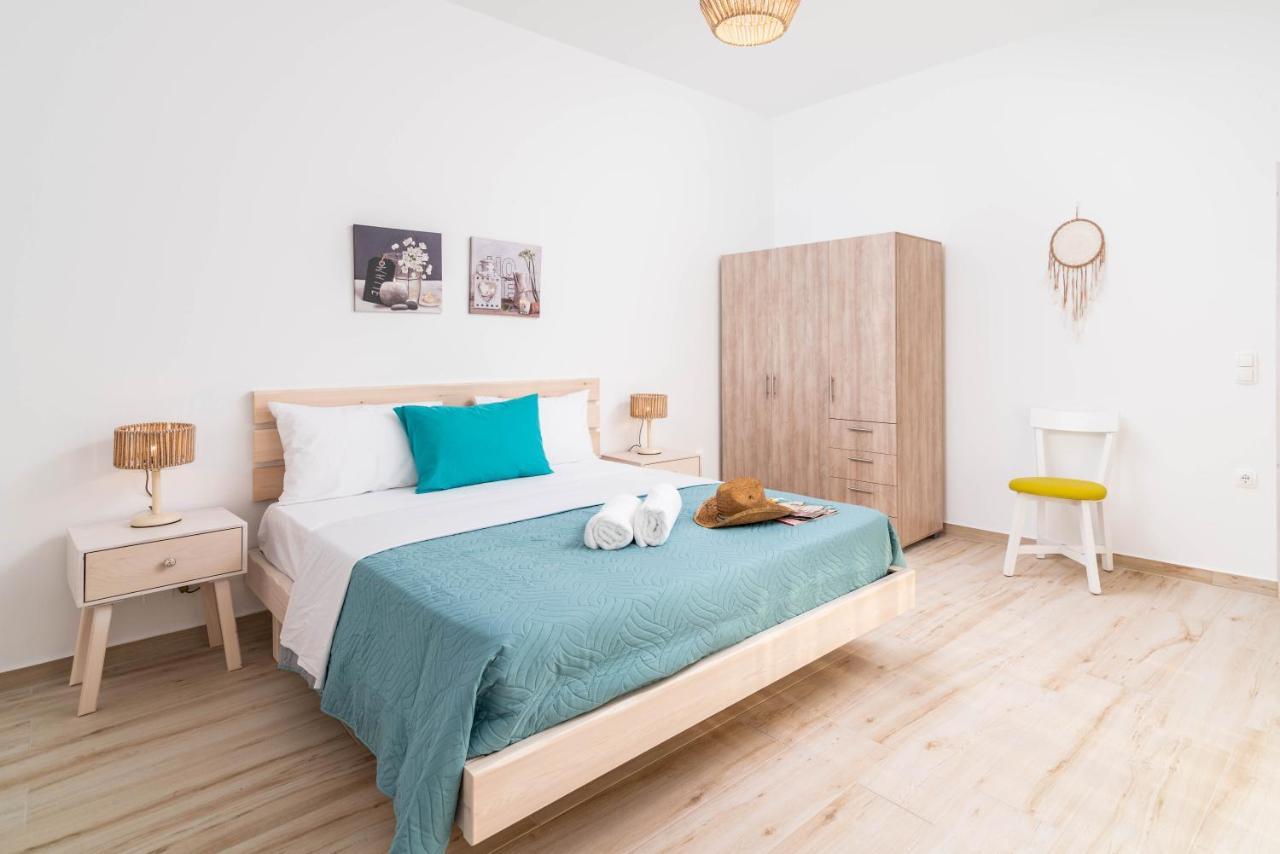 Efkosmias Apartments Pitsidia Bagian luar foto