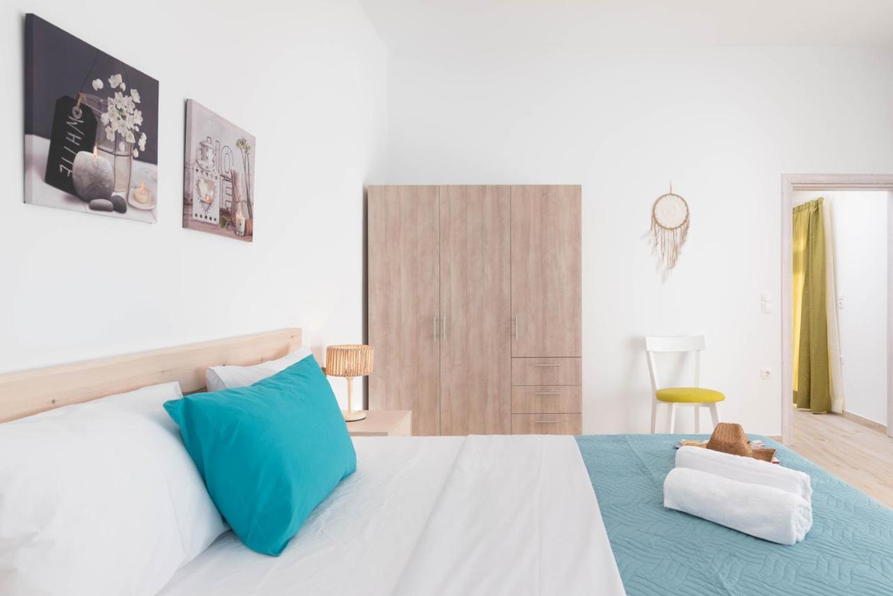 Efkosmias Apartments Pitsidia Bagian luar foto