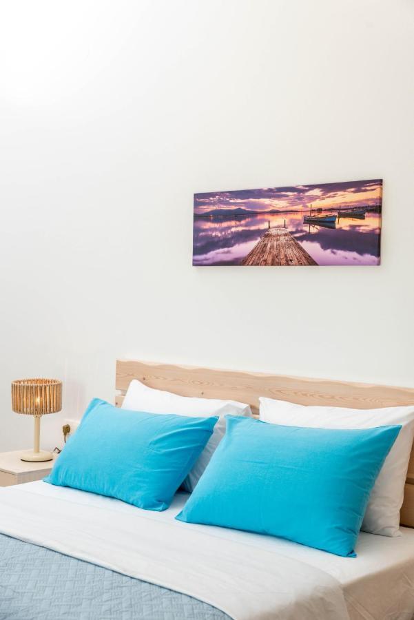 Efkosmias Apartments Pitsidia Bagian luar foto