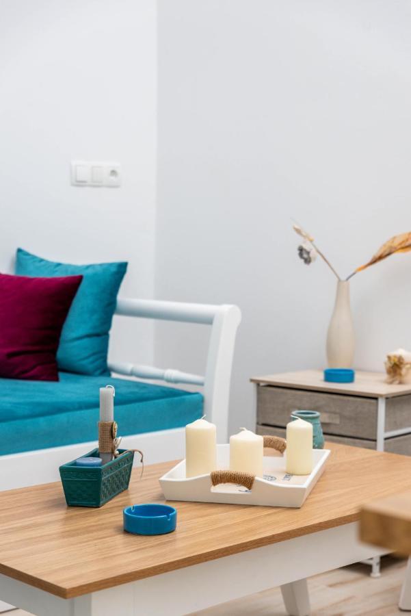 Efkosmias Apartments Pitsidia Bagian luar foto